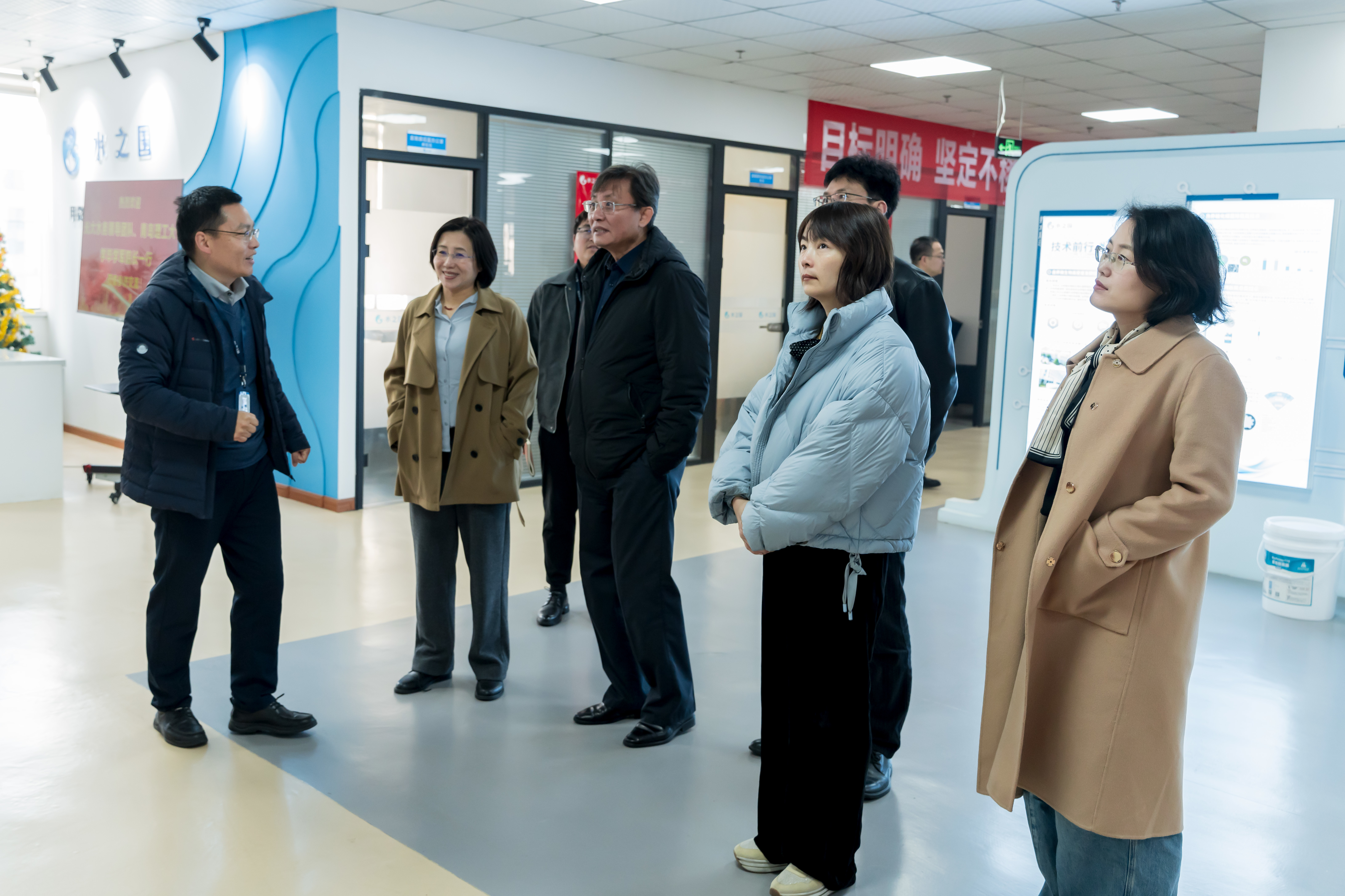深入污水科技前沿，青岛理工&光大水务莅临j9国际站集团参观交流！